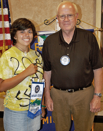 Anna Furstenau (left) and Pres. Schafer by C. Thogmorton